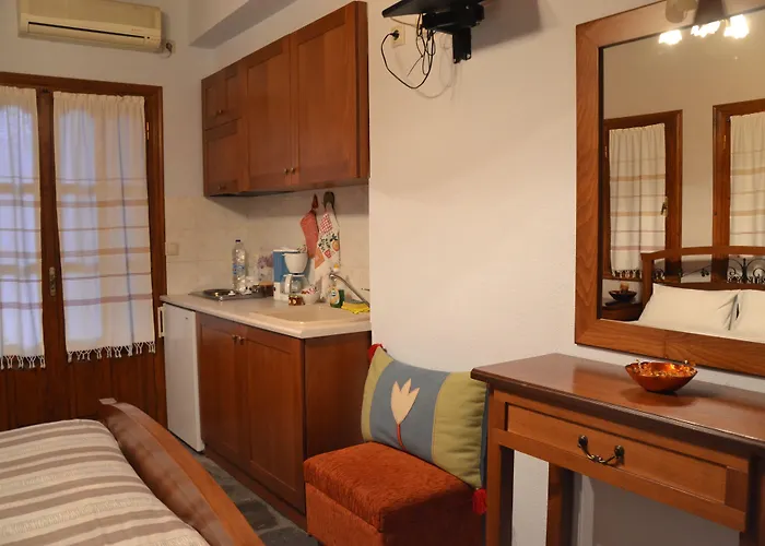 φιλυρέα - 3 Pensiune